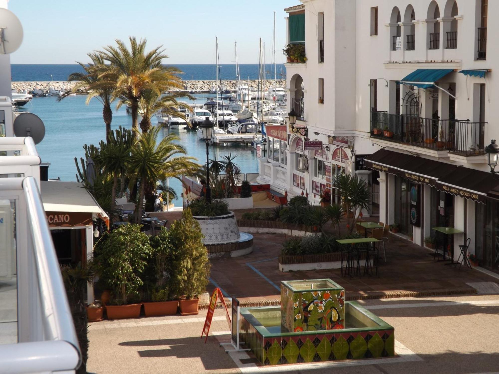 Duquesa Harbour Club Aparthotel Manilva Bagian luar foto