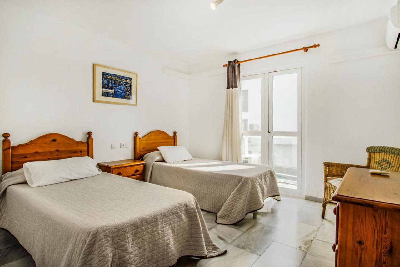 Duquesa Harbour Club Aparthotel Manilva Bagian luar foto