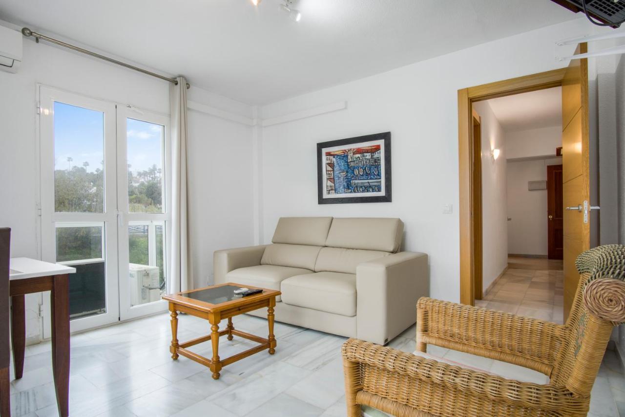 Duquesa Harbour Club Aparthotel Manilva Bagian luar foto