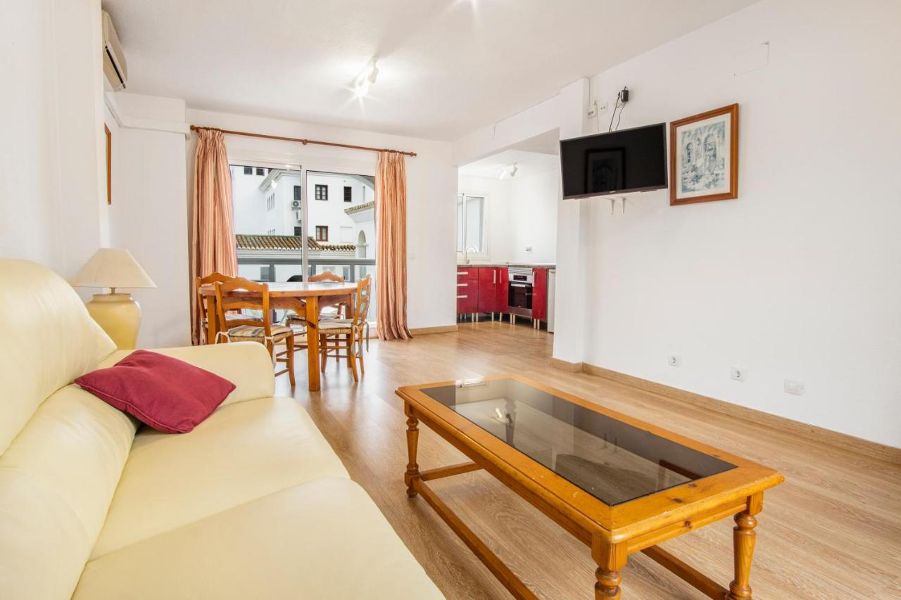 Duquesa Harbour Club Aparthotel Manilva Bagian luar foto