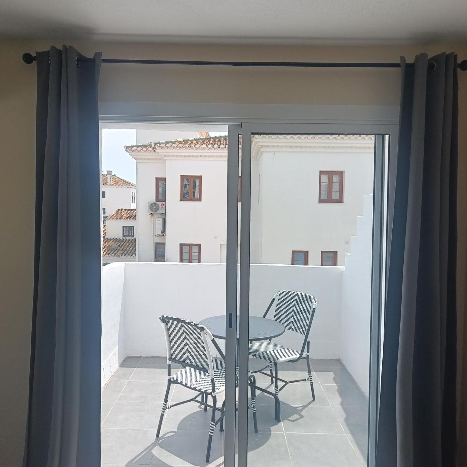 Duquesa Harbour Club Aparthotel Manilva Bagian luar foto