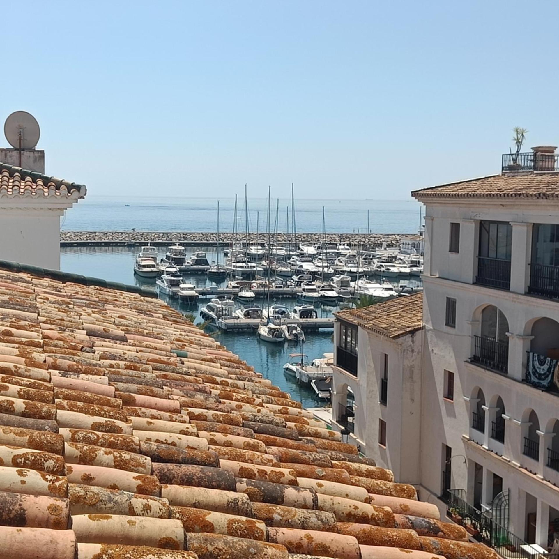 Duquesa Harbour Club Aparthotel Manilva Bagian luar foto